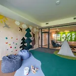 Apartment 210 - Zakopianski - Sauna & Jacuzzi & Plac Zabaw & Silownia Zakopane